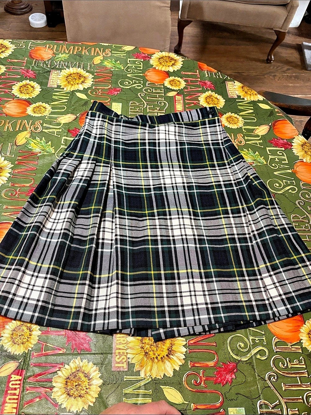 Pendleton Plaid Pleated Skirt in Green & Black Size 14